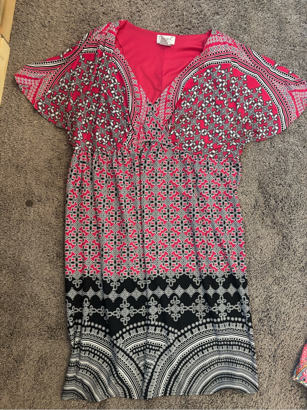 Women's Pink Patterned V-Neck Dress